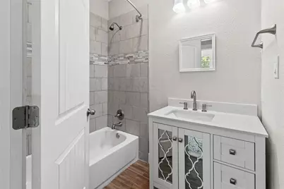 419 W 5th Street, Bonham, TX 75418 - Photo 5