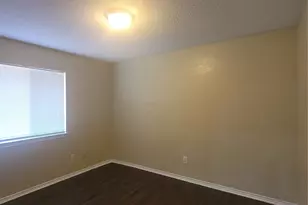 6513 Westridge Dr, Watauga, TX 76148 - Photo 9