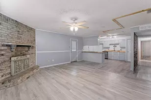 223 Countryside Dr, Arlington, TX 76014 - Photo 13