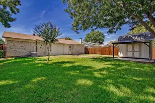 223 Countryside Dr, Arlington, TX 76014 - Photo 1