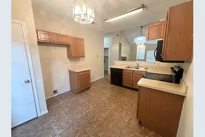 2915 Roxboro Road, Euless, TX 76039 - Photo 9