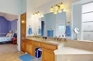 817 Crystal Ln, Hurst, TX 76054 - Photo 23