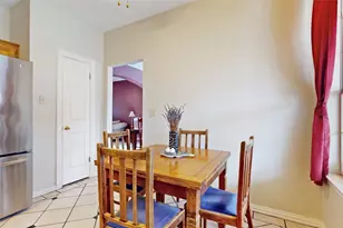 817 Crystal Ln, Hurst, TX 76054 - Photo 9