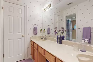 817 Crystal Ln, Hurst, TX 76054 - Photo 29