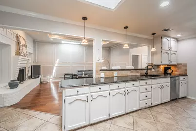 8429 Stephanie Drive, North Richland Hills, TX 76182 - Photo 9