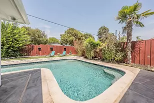 8429 Stephanie Dr, North Richland Hills, TX 76182 - Photo 5
