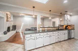 8429 Stephanie Dr, North Richland Hills, TX 76182 - Photo 9