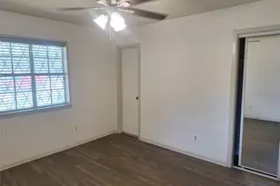 906 Sharpshire St, Grand Prairie, TX 75050 - Photo 23