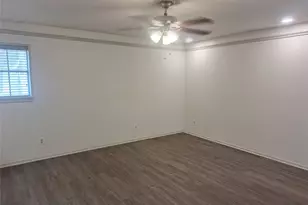906 Sharpshire St, Grand Prairie, TX 75050 - Photo 29