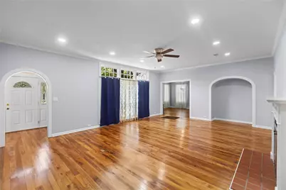 650 W Kaufman Street, Paris, TX 75460 - Photo 7