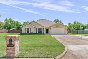 180 N Bois D Arc St, Van, TX 75790 - Photo 1