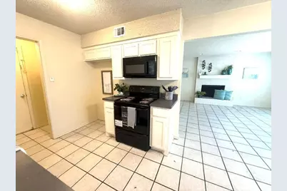 627 Overlook Court, Arlington, TX 76012 - Photo 7