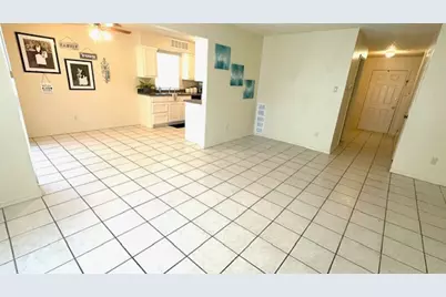 627 Overlook Court, Arlington, TX 76012 - Photo 3
