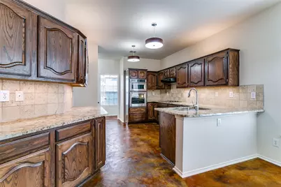 1649 Bennington Drive, Carrollton, TX 75007 - Photo 5