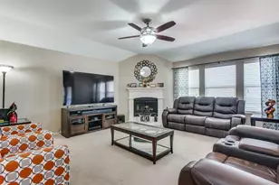 1017 Golden Bear Ln, McKinney, TX 75072 - Photo 11