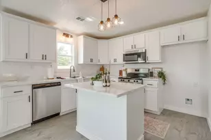 203 E S, Itasca, TX 76055 - Photo 5