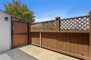 7801 Royal Ln, Dallas, TX 75230 - Photo 15