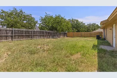 420 Dogwood Street, Springtown, TX 76082 - Photo 25