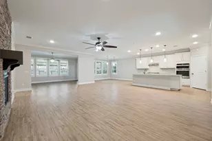 700 Freedom Ln, Little Elm, TX 76227 - Photo 3