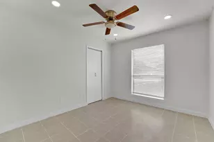 5517 Wyrick Ln, Garland, TX 75044 - Photo 13