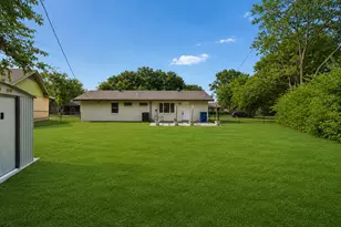 2251 Hartline Dr, Dallas, TX 75228 - Photo 17
