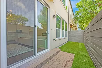 7880 Minglewood Lane, Dallas, TX 75231 - Photo 19