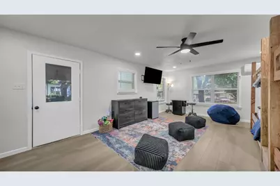 311 Casas Del Sur Street, Granbury, TX 76049 - Photo 19