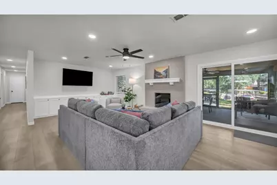 311 Casas Del Sur Street, Granbury, TX 76049 - Photo 5