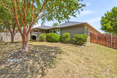 200 Jacinth Lane, Granbury, TX 76049 - Photo 27