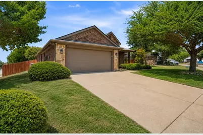 200 Jacinth Lane, Granbury, TX 76049 - Photo 3
