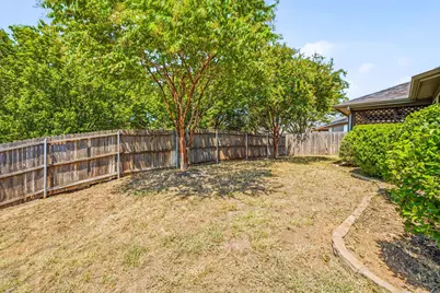 200 Jacinth Lane, Granbury, TX 76049 - Photo 29