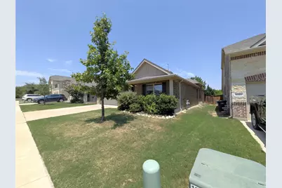 9324 Bronze Meadow Drive, Fort Worth, TX 76131 - Photo 3