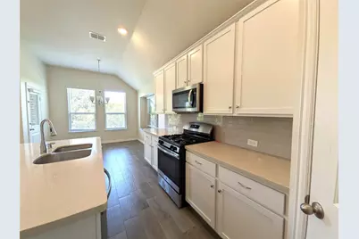9324 Bronze Meadow Drive, Fort Worth, TX 76131 - Photo 11
