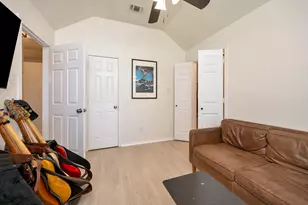 2214 New Mill Ln, Arlington, TX 76012 - Photo 31