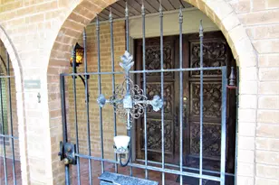 1815 Greenwood Dr, Denton, TX 76209 - Photo 9