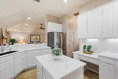 4004 Marigold Drive, Haltom City, TX 76137 - Photo 13