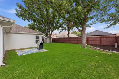 4004 Marigold Drive, Haltom City, TX 76137 - Photo 25