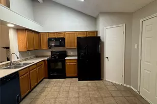 1120 Highpoint Rd, Bedford, TX 76022 - Photo 9