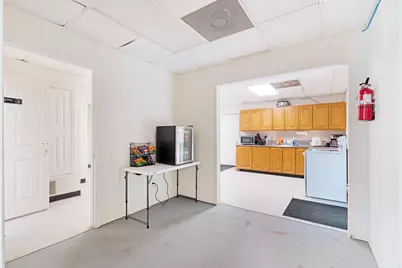 2750 Bonham Street, Paris, TX 75460 - Photo 11