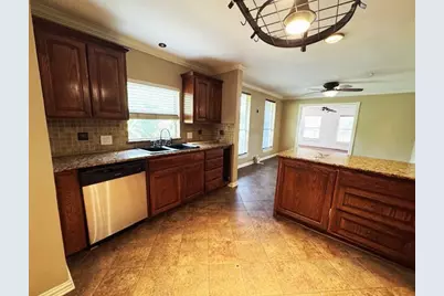 2414 Brandon Street, Dallas, TX 75211 - Photo 9