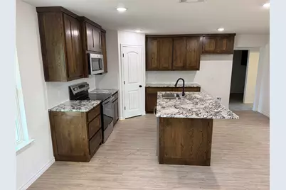 1013 Virgil Court, Springtown, TX 76082 - Photo 3