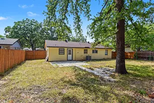 3104 Forestdale Ln, Balch Springs, TX 75180 - Photo 3