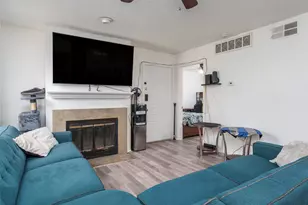 1745 Crest Grove Dr, Arlington, TX 76012 - Photo 5