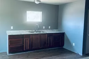 1355 Glen Garden Dr, Fort Worth, TX 76104 - Photo 9
