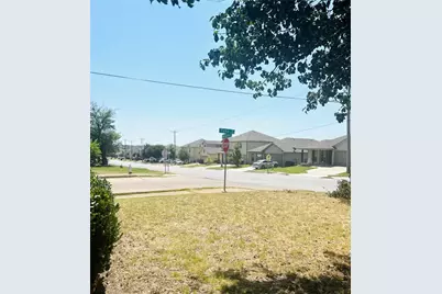 1355 Glen Garden Drive, Fort Worth, TX 76104 - Photo 3