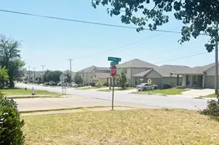 1355 Glen Garden Dr, Fort Worth, TX 76104 - Photo 3