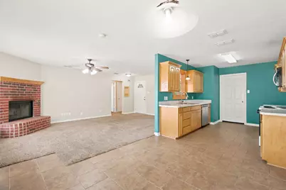 613 N Avenue D, Springtown, TX 76082 - Photo 11