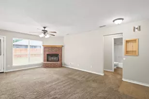 613 N Ave D, Springtown, TX 76082 - Photo 9