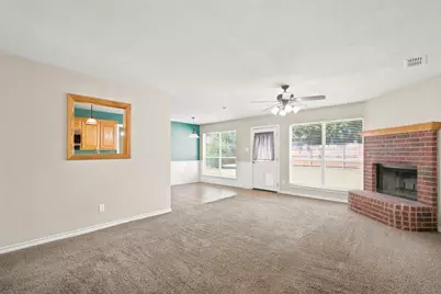 613 N Avenue D, Springtown, TX 76082 - Photo 7