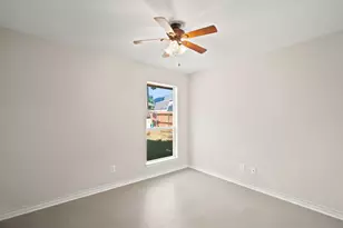 613 N Ave D, Springtown, TX 76082 - Photo 29